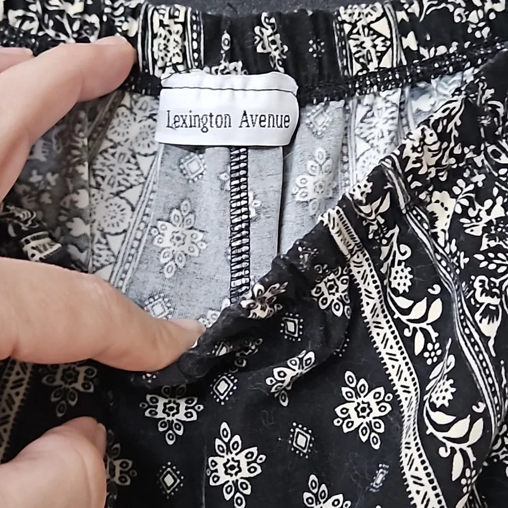 Lexington ave 🖤 wide leg pants (#91) - Picture 3 of 4